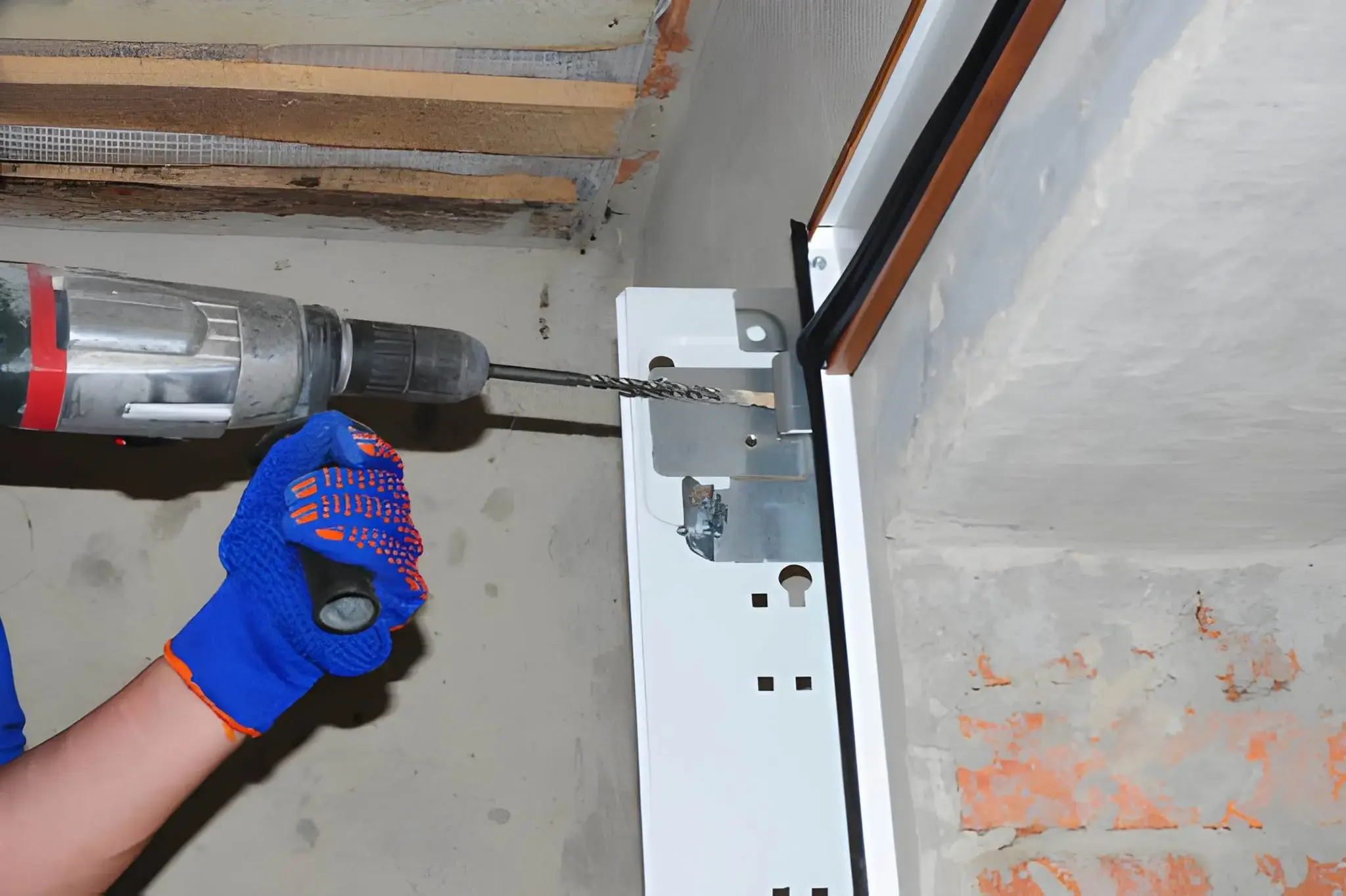 Professional team performing Garage Door Repair Edgerton at a home near Sunflower Estates